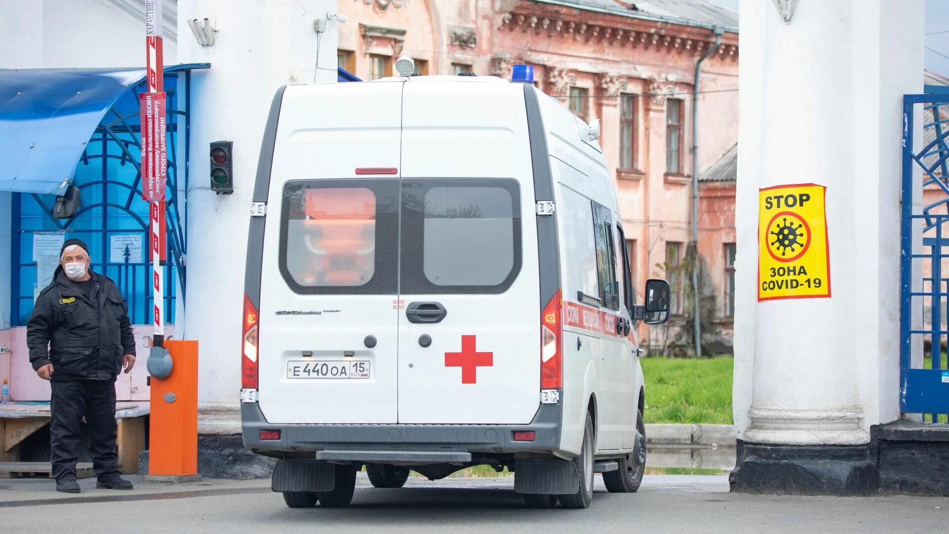 Больница КБСП Владикавказ. Больница скорой помощи Владикавказ. Томеев КБСП. Владикавказ скорая машина КБСП. 10 скорая больница