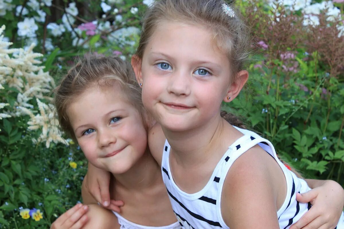 новые видео сестричек