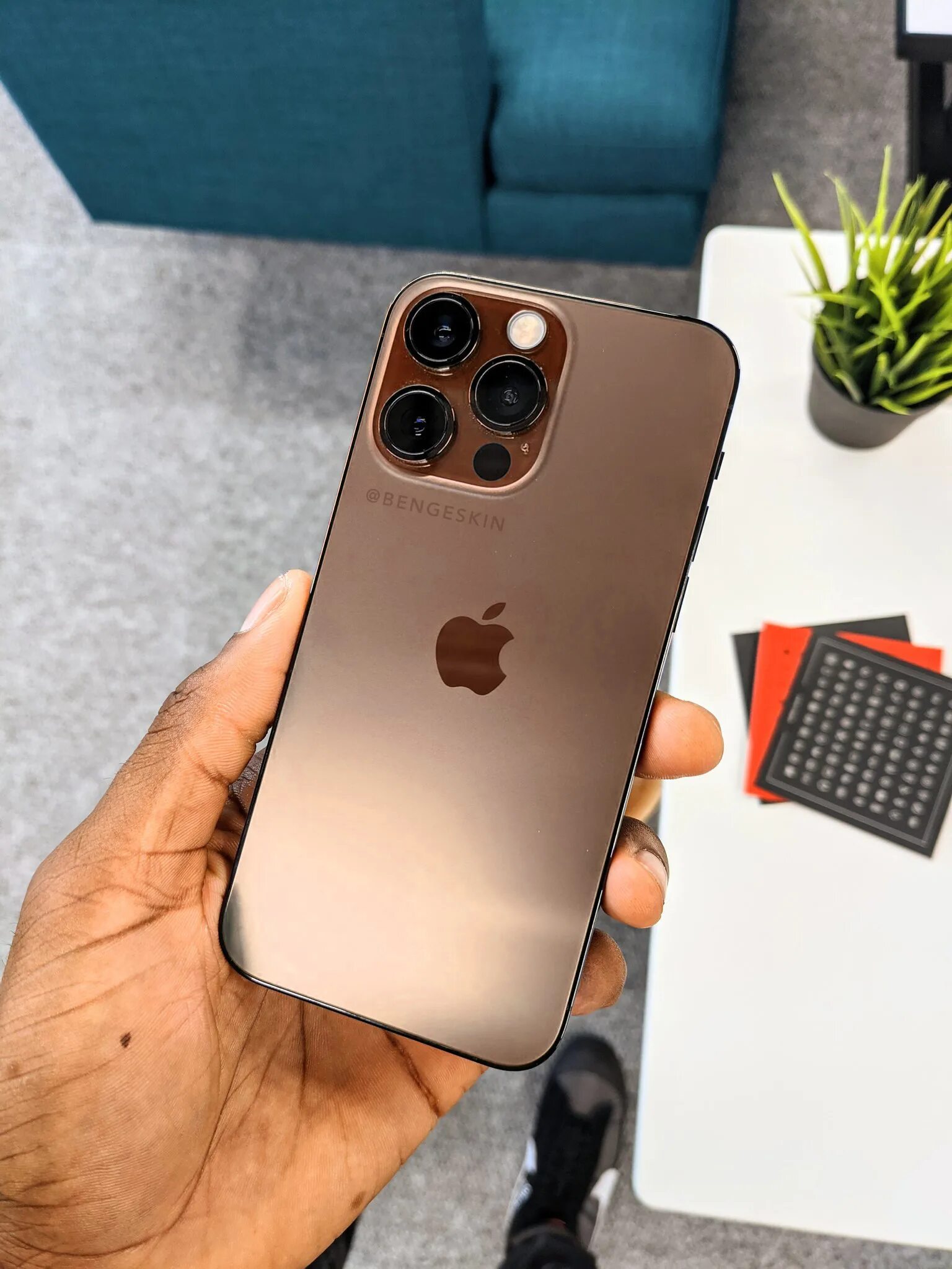 Сравнение iPhone 13 Pro и iPhone 12 Pro: насколько новый круче старого - Wylsaco