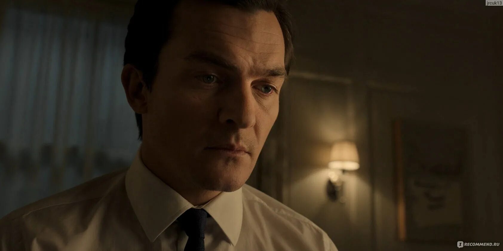 Чрезвычайно королевский скандал сериал с 2025 г Развод и девичья фамилия: как "Корона" фиксирует закат монархии обзор сериала