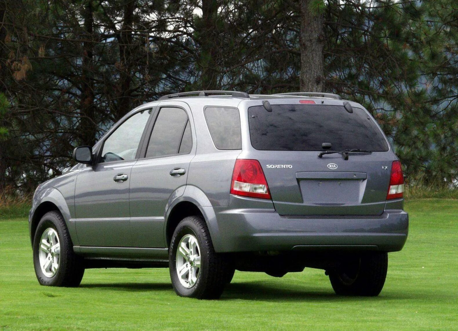 Соренто первого поколения. Kia Sorento 2003. Киа Соренто 1 поколения. Kia Sorento 4x4. Киа Соренто 2005.