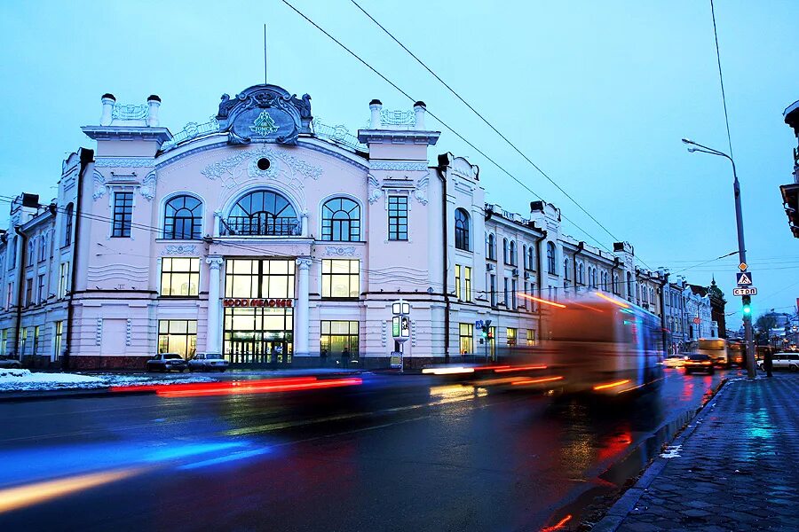 Ооо города томска. Пассаж Второва Томск. 1000 Мелочей Томск. Здание 1000 мелочей Томск. Магазин тысяча мелочей Томск.