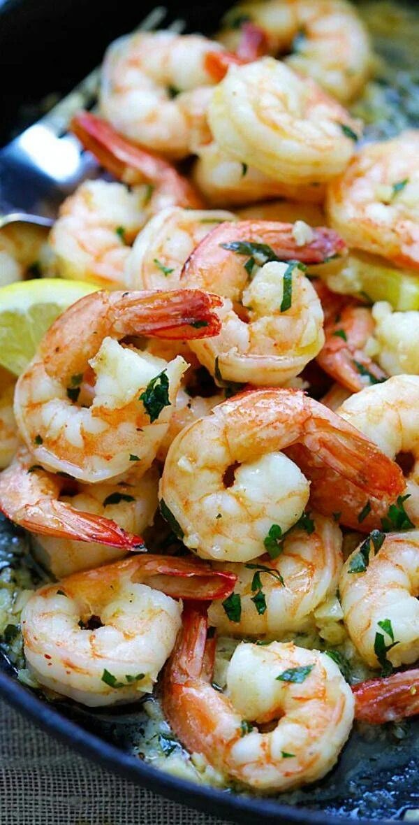 Блюда с креветками. Гамбоны креветки. Рецепт как вкусно приготовить креветки. Креветки в манговом соусе. Что приготовить с креветками.