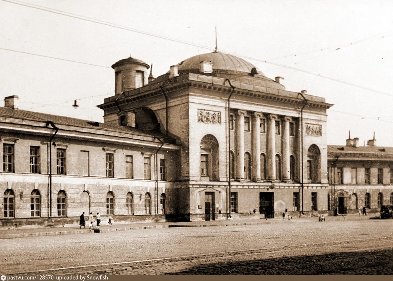 История ведомства. Храм Спаса Нерукотворного на Конюшенной площади. Императорские конюшни в Санкт-Петербурге на Конюшенной. Церковь Спаса Нерукотворного образа (Конюшенная). Храм на Конюшенной СПБ.