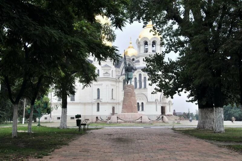 Новочеркасск фото города. Новочеркасск столица донского казачества. Соборная площадь новочеркасск. Симеоновская церковь новочеркасск. Новочеркасск ростовская область.