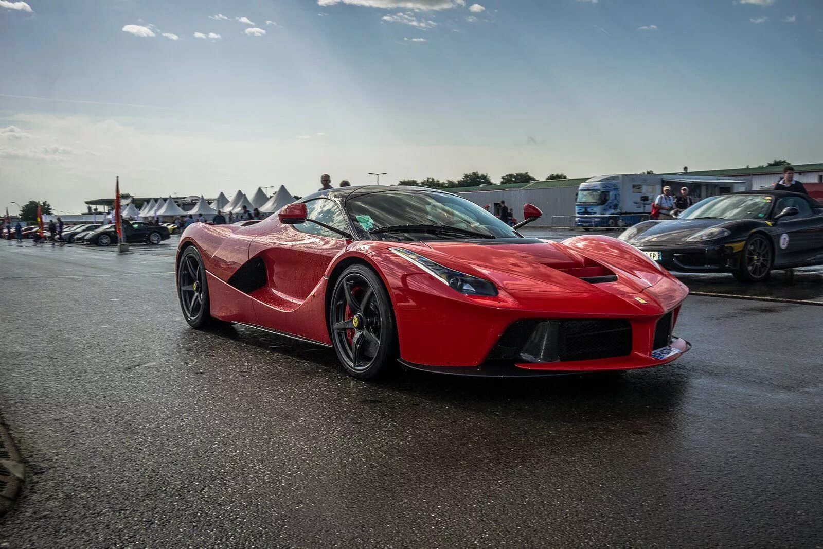 Я настоящий феррари. Феррари спортивная. Ferrari laferrari 2022. Феррари 817. Ferrari 710.