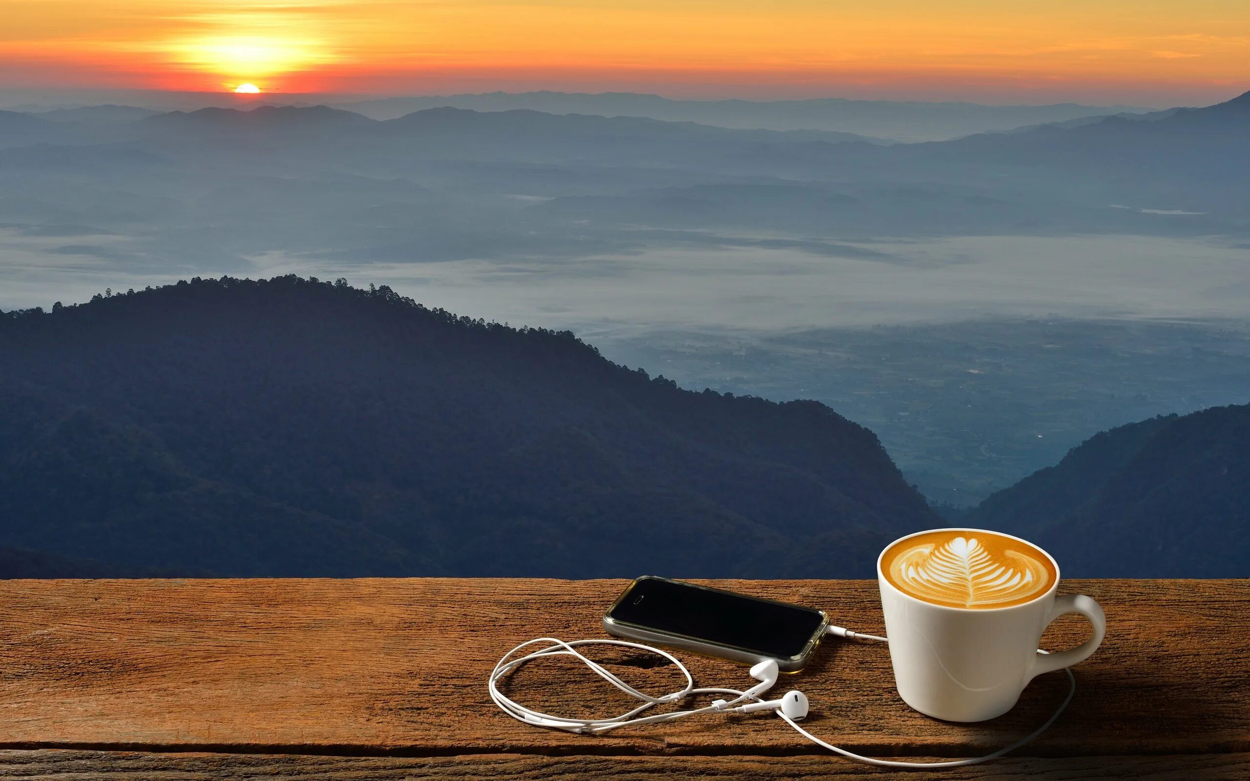 Включи станцию доброе утро. Утро кофе. Кофе на природе. Доброе утро рассвет. Кофе в горах.