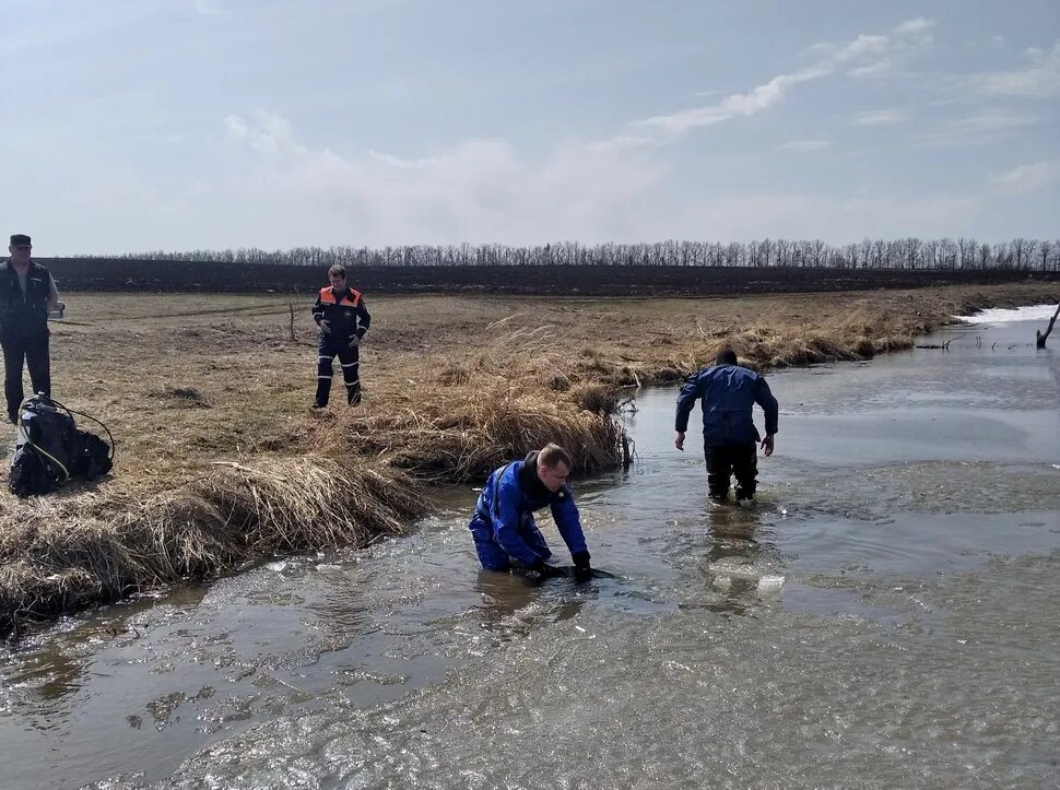 Река Шуварда. Утонул Рыбак в Ростовской области. Утонул апрель