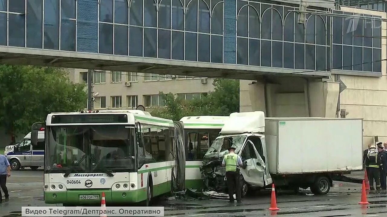 Рейсовый автобус. Аварии на общественном транспорте. Сегодняшнее ДТП В Москве. Московский твориться