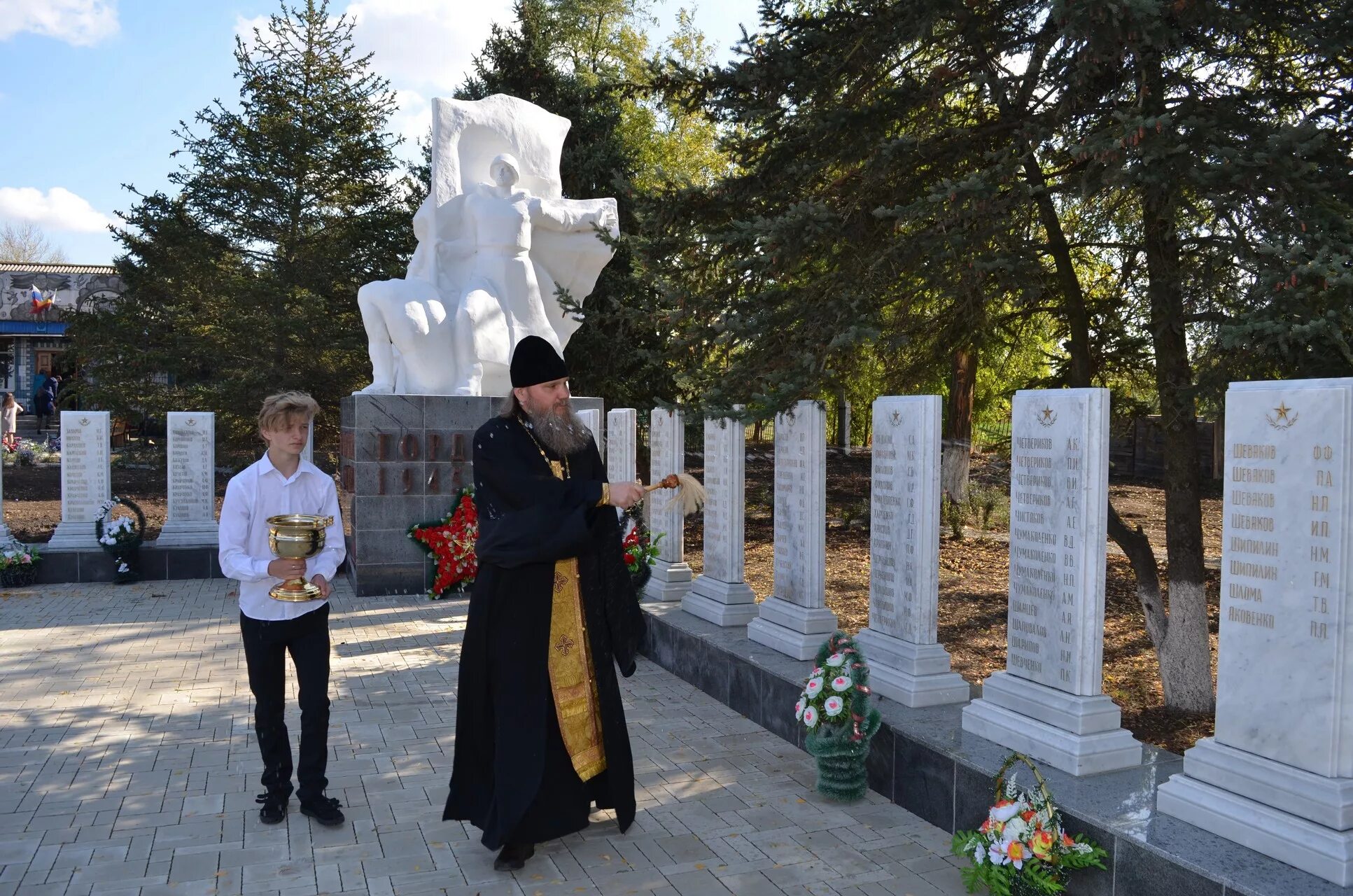 Матвеев курган на завтра. Село Греково Тимофеевка. Греково -Тимофеевка Матвеево-Курган. Памятники Матвеево-Курганского района Ростовской области. Ростовская область Матвеево-Курганский район храм Алексеевка.