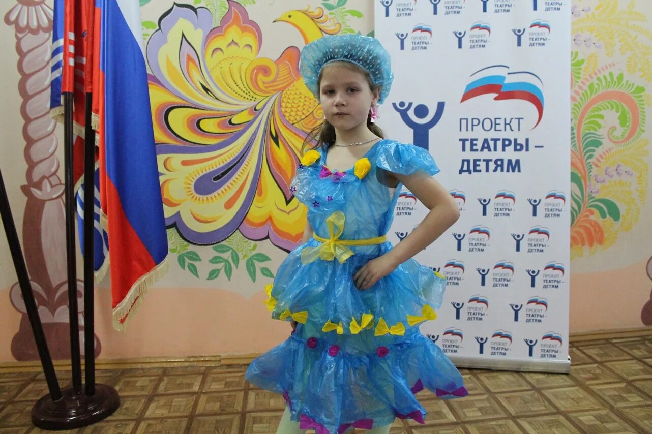 сценарий дефиле. костюмы из вторичного сырья. бросовый материал костюм. сценарий дефиле. сценарий дефиле.