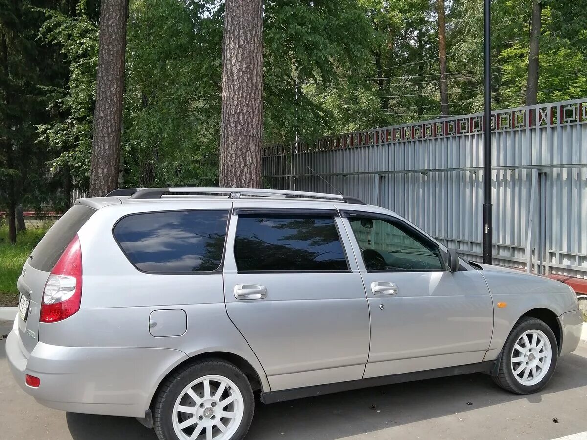 Авито авто москва московская область универсал. Лада приора универсал 2011. лада приора универсал серебристый. приора универсал серебристая. лада приора универсал чистая.