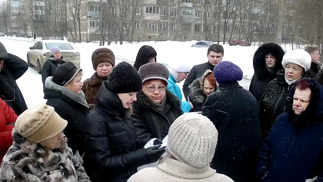 Подслушано фряново вконтакте. Митинг Фряново. Криминал во Фряново. Администрация Фряново. Администрация поселка Фряново.