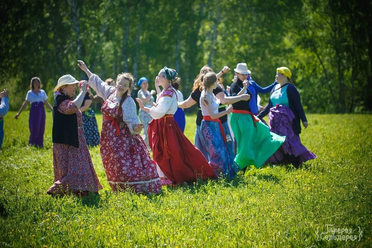 Хоровод. Весенний хоровод. Русский хоровод. Русский народный хоровод. Веселая хороводная песня