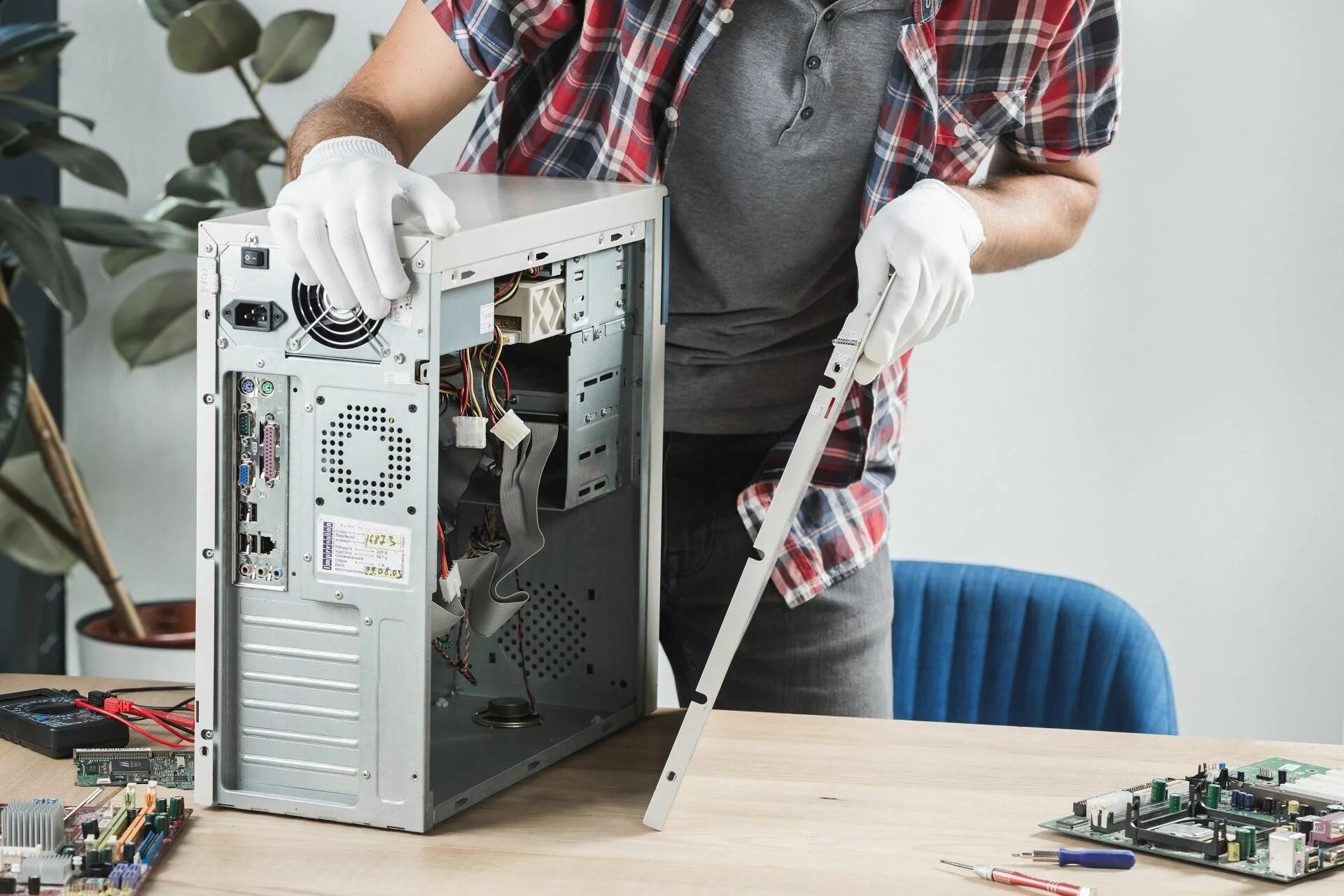 The computer being repaired