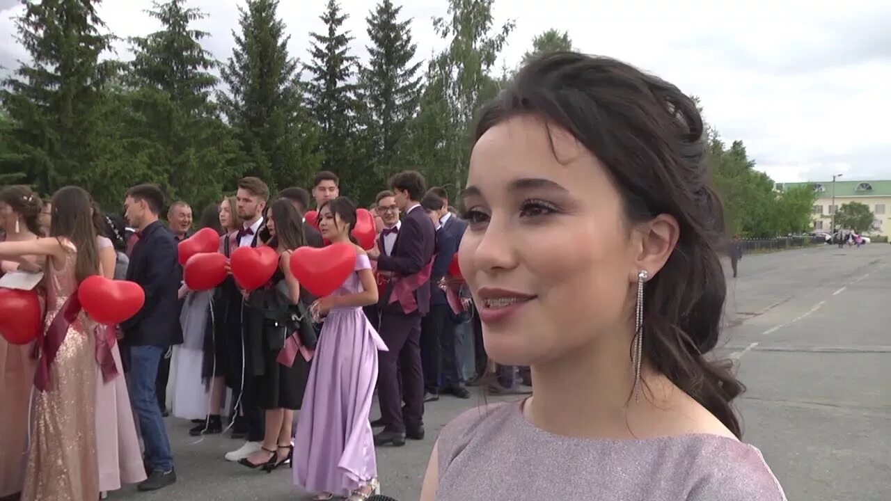 Песня тв новости. Песня тв новости. Песня тв новости. Mband europa plus tv день. Песня тв новости.