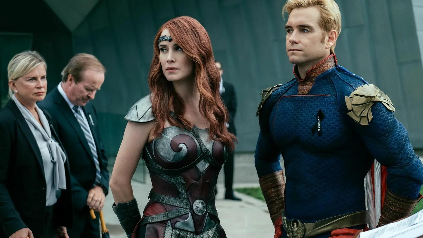 Look the boys come home. Сериал пацаны the boys 2019. Доминик МАКЭЛЛИГОТ Queen Maeve. Пацаны сериал Королева Мэйв. Доминик МАКЭЛЛИГОТ сериал пацаны.