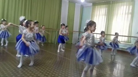 Танец конфеток в детском саду средняя
