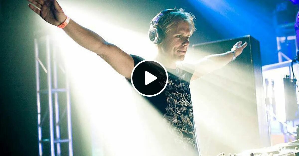 Es vedra armin van buuren record mix. Es vedra armin van buuren record mix. Армин ван бюрен. Армин ван бюрен 2022. Armin van buuren 2024 сейчас.