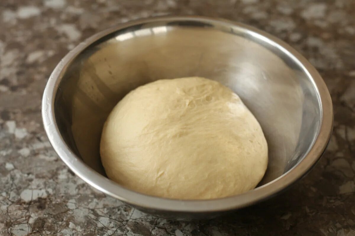 Мохнатое тесто. Aluat. Тесто на минералке. Пушистое тесто. Тесто фролла.