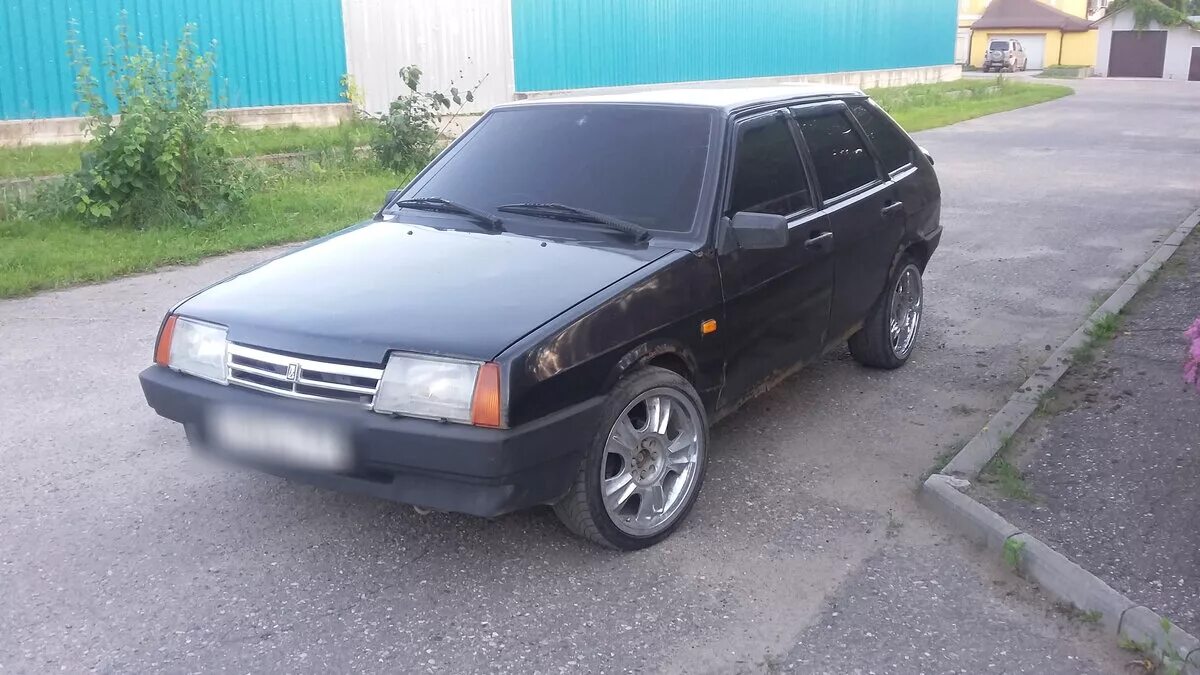 99 в рублях. ВАЗ 2109 черный металлик. ВАЗ 2109 черный турбо. Lada ВАЗ 2109 черный. ВАЗ 2109 черная 2003 15.