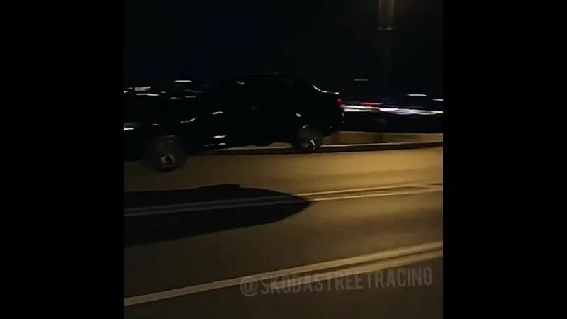 Полет на шкоде. Шкода питер гонщик. красноярский гонщик на skoda. питерский гонщик на шкоде.
