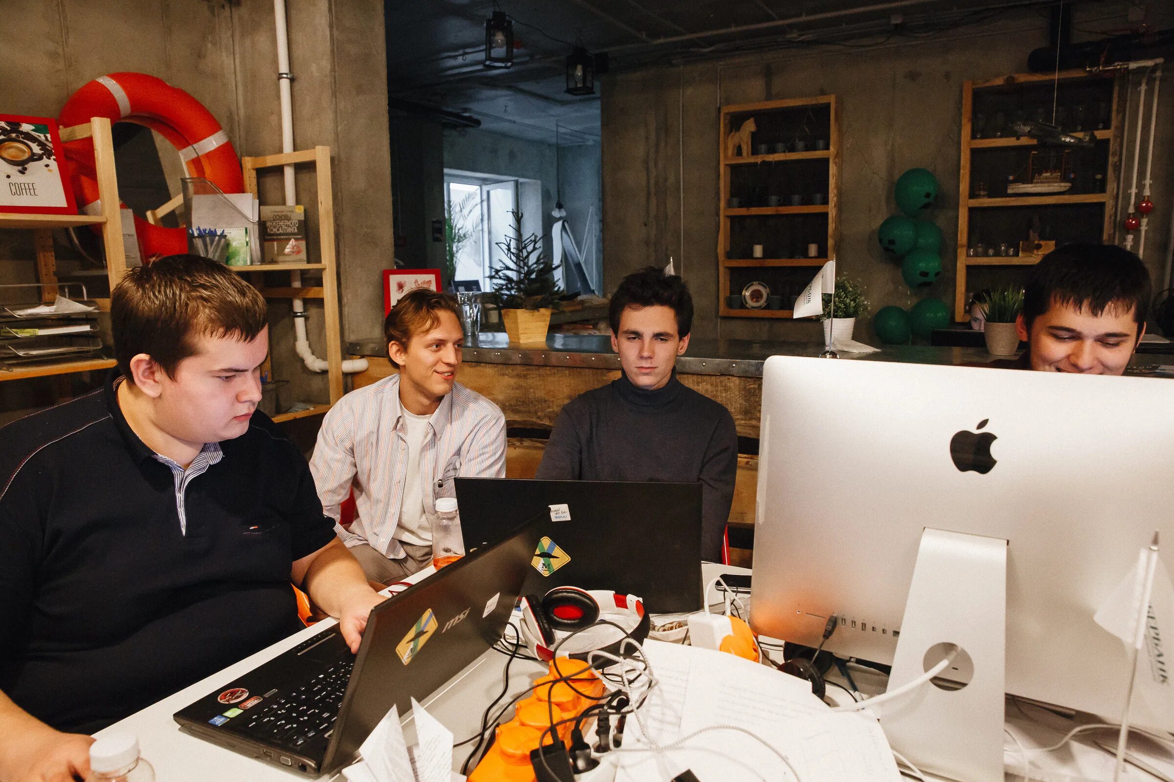 требуется мужчина для работы. вакансия продавец. подработка ульяновск новый город. биржа труда кириши. подработка ульяновск новый город.