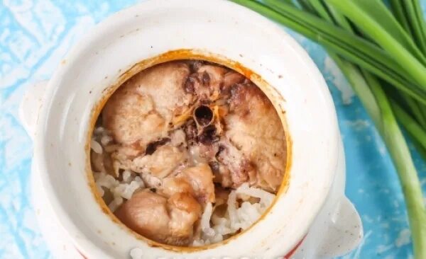 Кролик, приготовленный в горшочках. Жаркое в горшочках. Кролик в горшочке в духовке. Жаркое в съедобном горшочке. Кролик в горшочке в духовке.