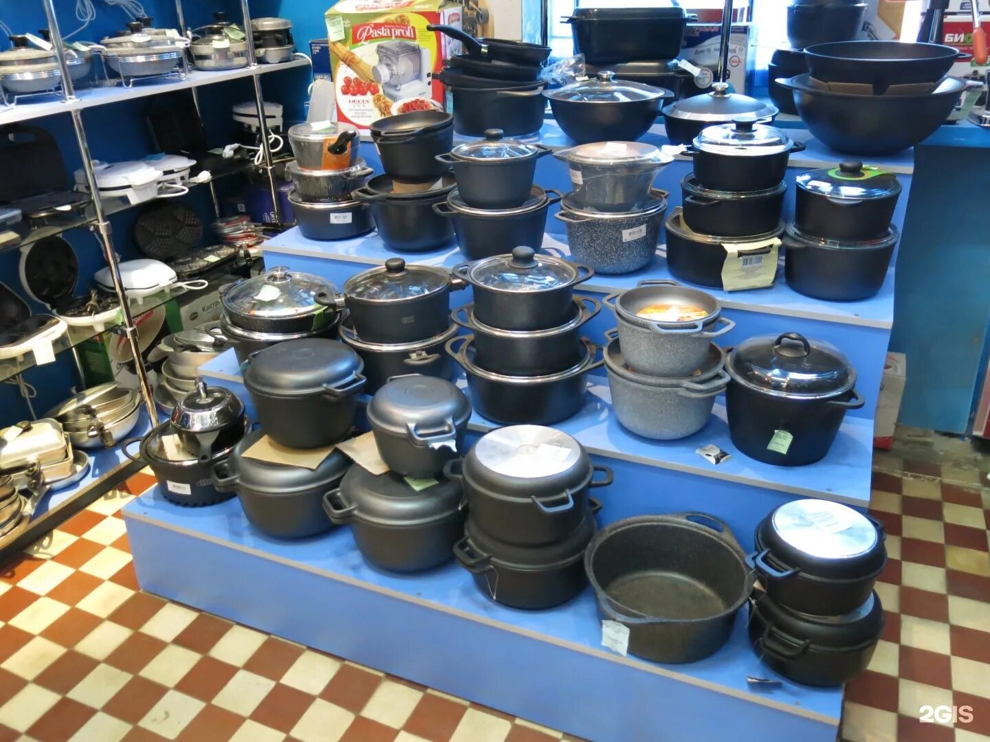три горшочка тверь. посуда двор пролетарки. тверь, ул. три горшка магазин тверь. магазин три горшочка.