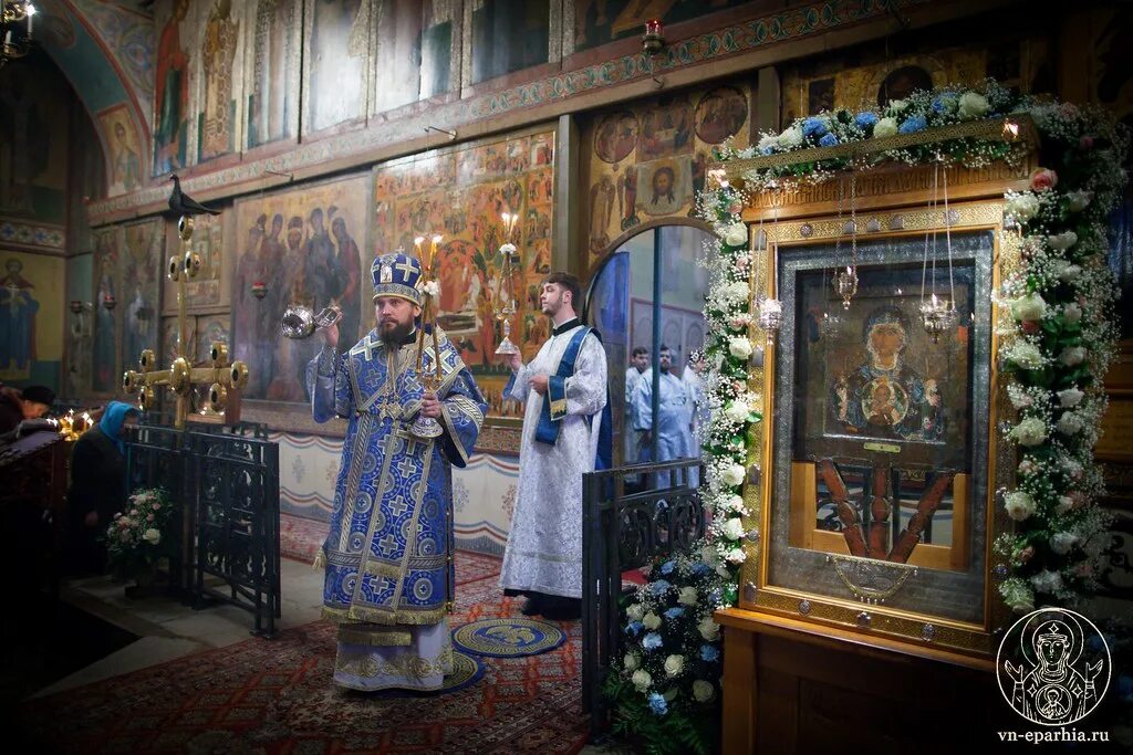 Архиерейский трон софийский собор. Богослужение в святой софии. Служба в софийском соборе. Служба в софийском соборе. Великий новгород храм св.