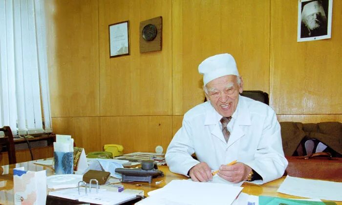 Углов фёдор Григорьевич (1904-2008). Академик углов. Углов хирург академик прожил 104 года. Углов годы жизни
