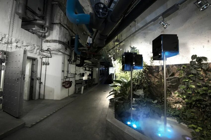 Бетонный бункер внутри. Бункер-703 метро. Музей бункер 703 в москве. Бункер 703 москва. Бункер центр.