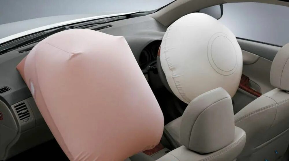 Восстановить подушки безопасности. Тойота airbag. Королла сработавшие подушки. Таката подушки безопасности. Восстановление торпеды после срабатывания подушек.