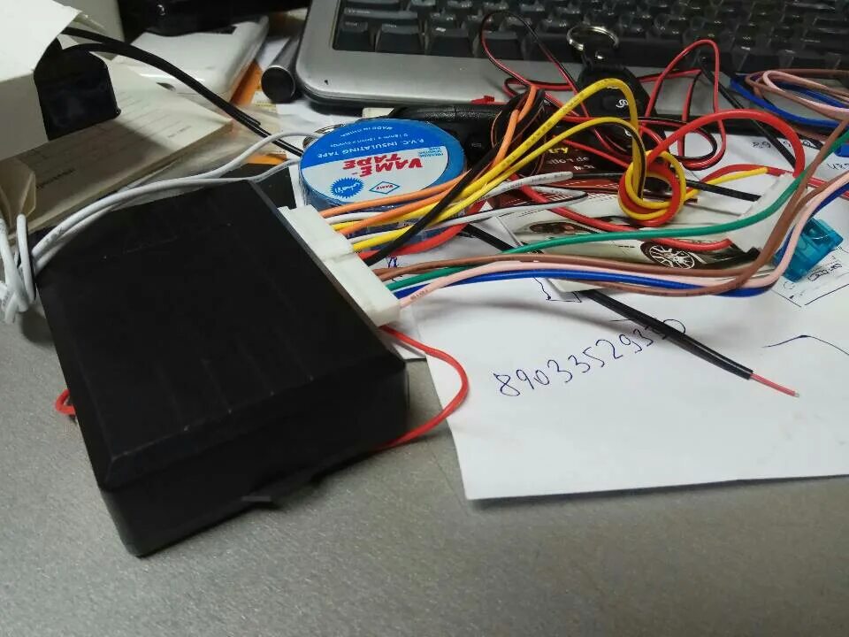 Китайский центральный замок xy-q113 q113. Центральный замок китай. Блок центрального замка с выкидным ключом. Китайский центральный замок xy-q113 на ниву. Центральный замок китай.