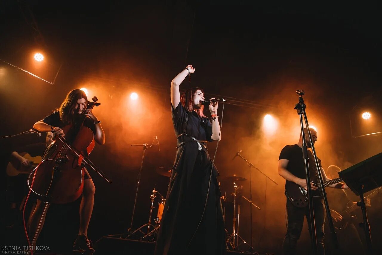 Вольный путь — кузнец. Фолк-рок группа вольный путь. Вольный путь группа википедия. Вольный путь группа. Группа вольный ветер.