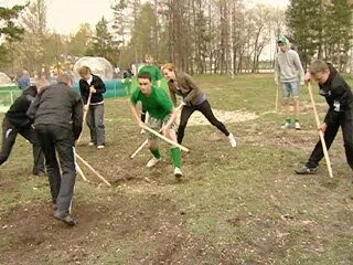 Игра банка палка. Лапта клёк. Палки банки игра СССР. Русские народные спортивные игры. Палки банки.