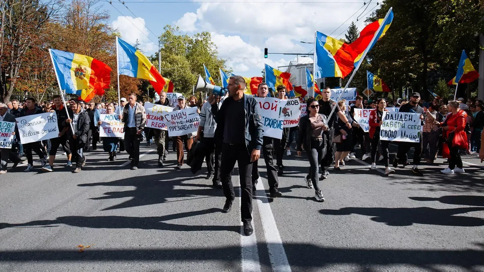 Митинги в Молдавии. Политический митинг. Кишинев протесты. Молдова митинг 2022. Дата митингов