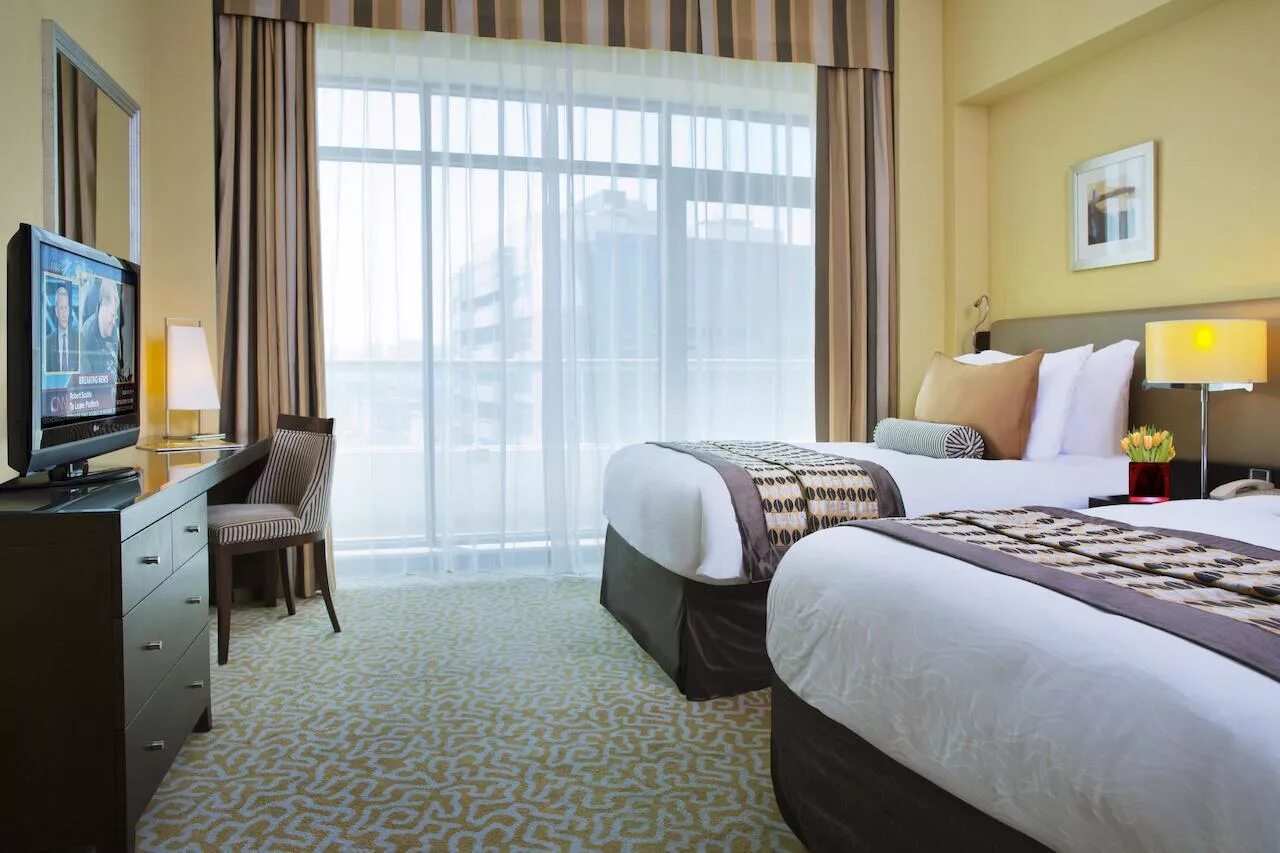 Time oak hotel dubai. Оне тайм отель. Time oak hotel suites дубай. Suites 4* оаэ. Time oak hotel suites 4.