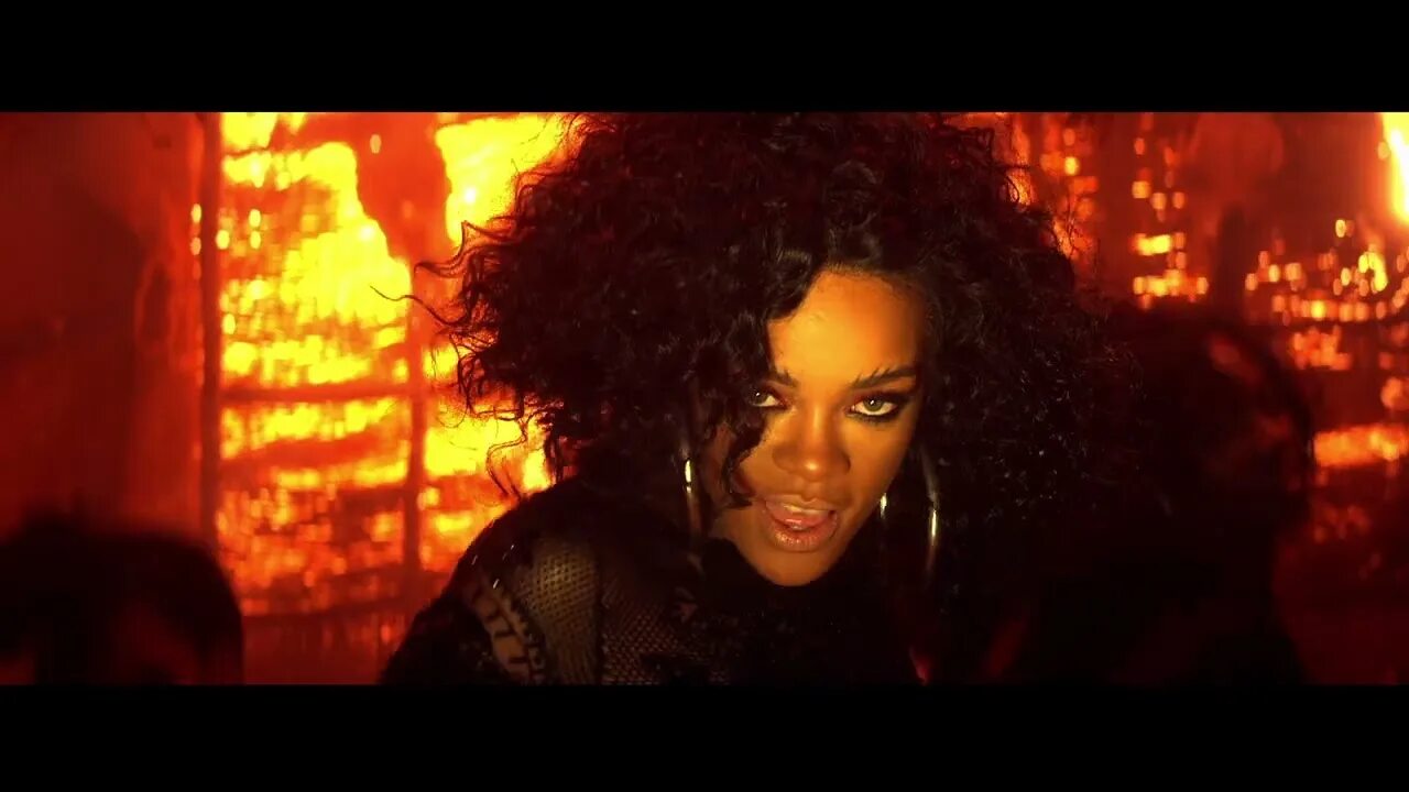 Рианна where are. Rihanna where have you been. Рианна ведьма. Rihanna 2012. Рианна where are.