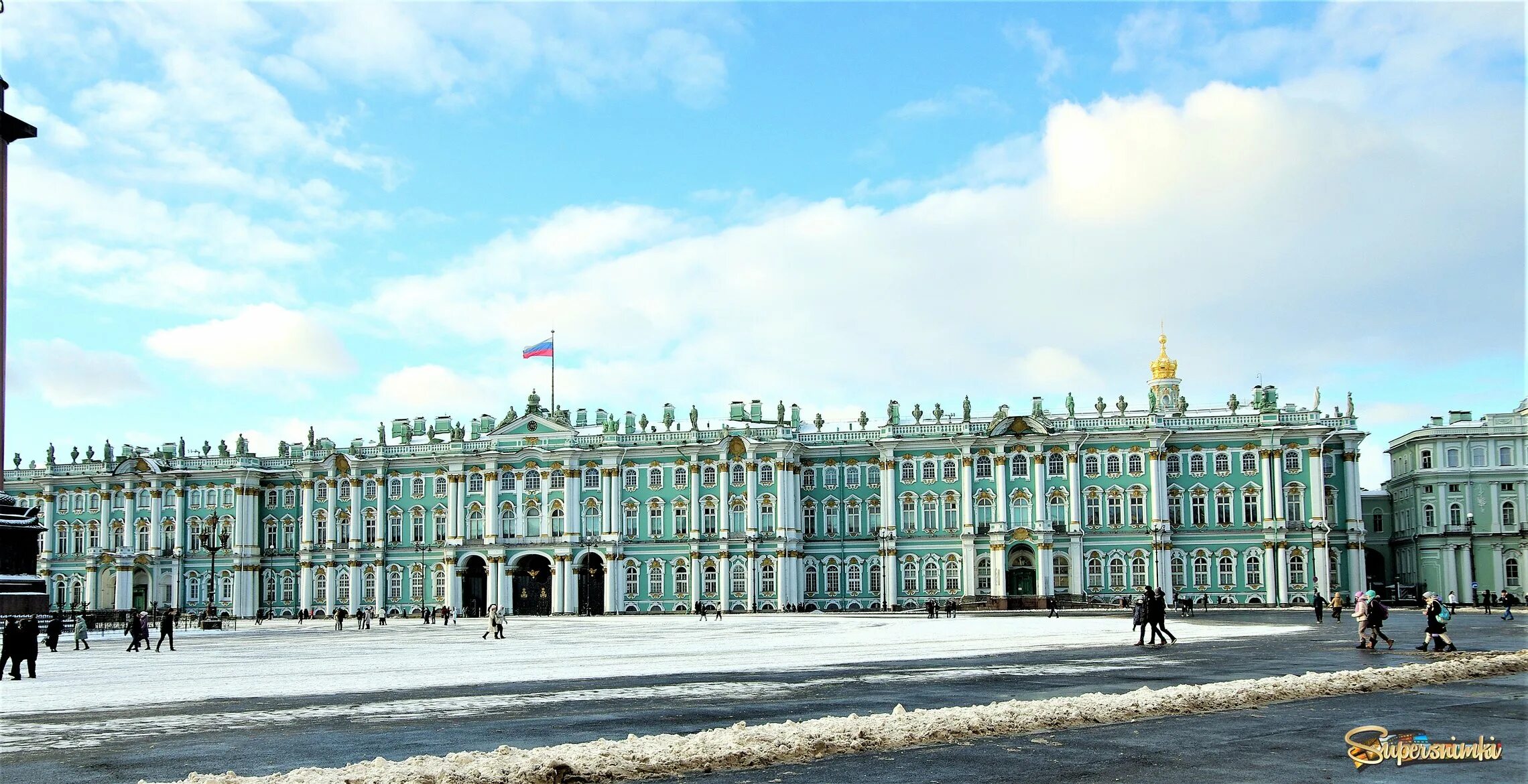 Кто построил зимний дворец в петербурге. Зимний дворец Питер фасад. Северный фасад зимнего дворца. Главный фасад зимнего дворца. Дворцовая площадь зимний дворец.