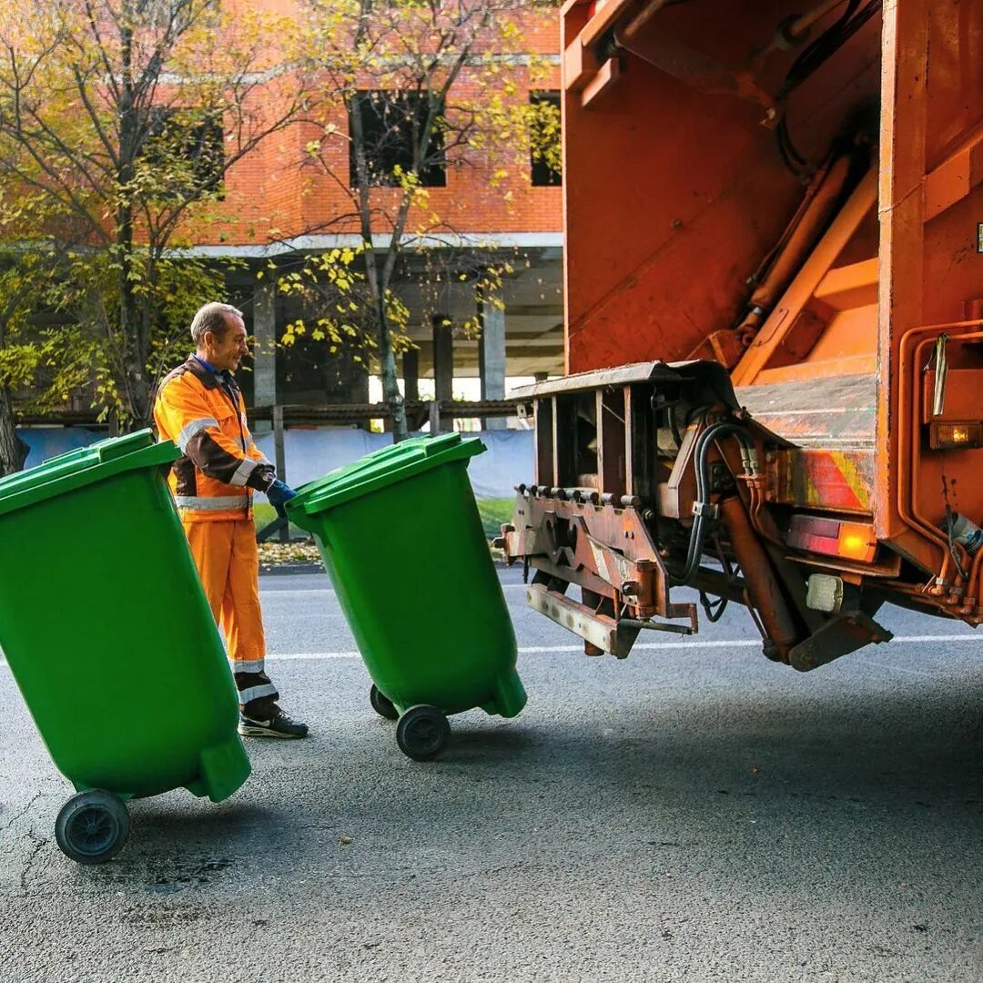 Вывоз утилизация бытовых отходов. Вывоз утилизация бытовых отходов. Вывоз мусора плата. Вынос строительного мусора. Реутилизация отходов это.