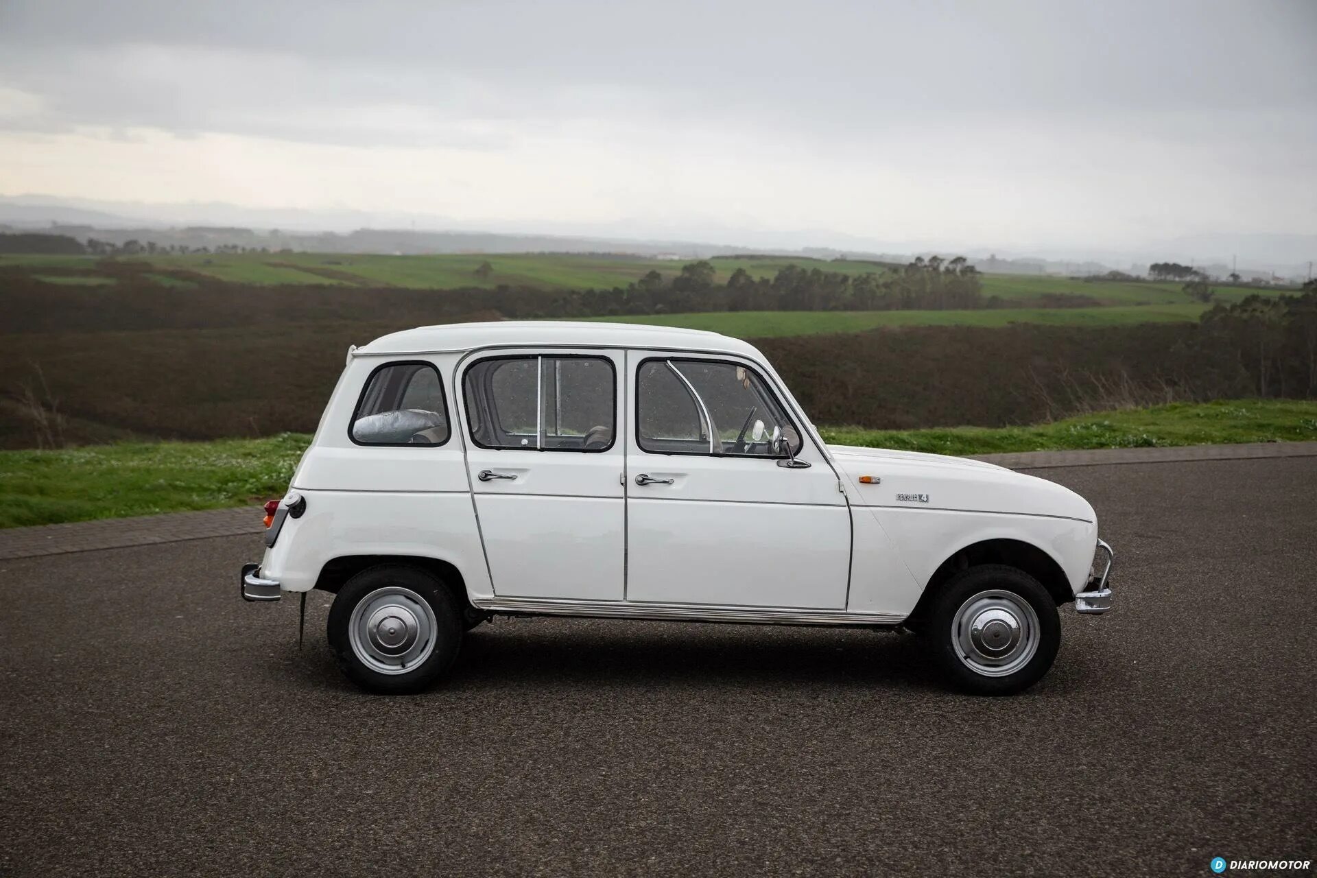 Рено 4 купить в россии. Renault 4 1984. Renault 4 super 1963. 1968 Renault 4l Export. Рено 4*2.