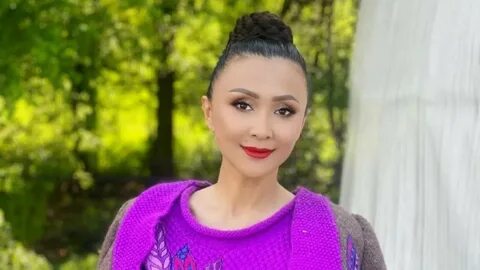 Жалаңаш американдық актриса Бриттани Сноу