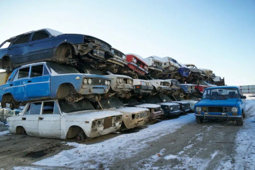 Утиль на авто из казахстана. Утилизация автомобилей. Утиль на авто из казахстана. Утилизация автомобилей ссср. Утилизация старых автомобилей.