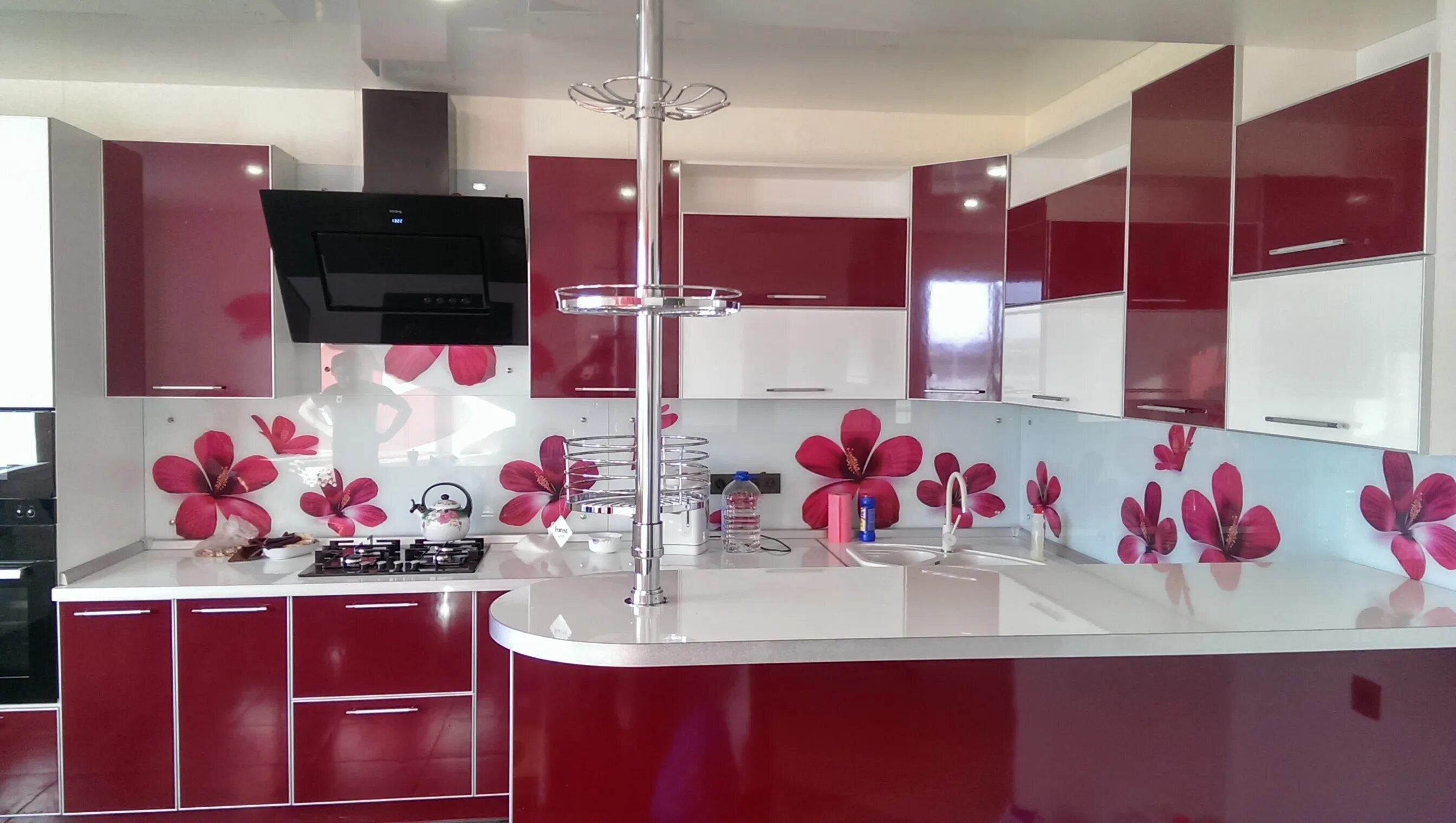 угловая кухня в новостройке. кухня в самаре с ценами. кухни самара. кухня обычная. кухни в самаре фото.