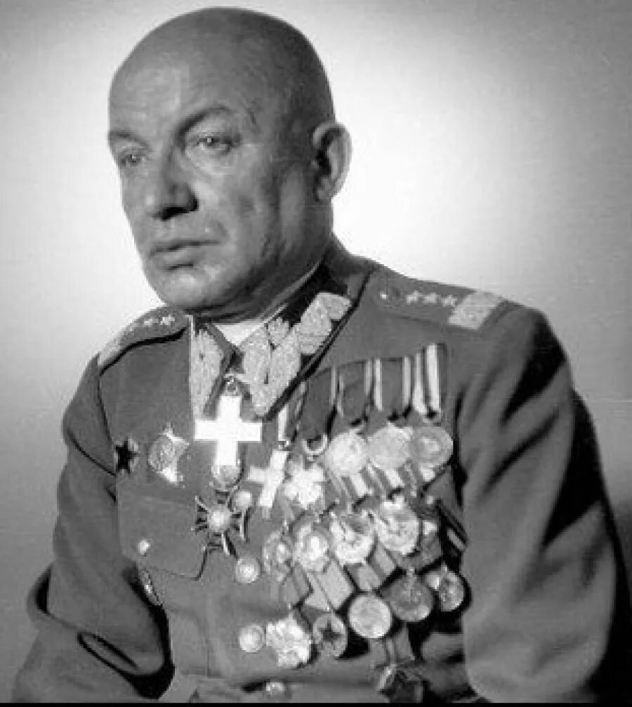 Умер польский генерал. Кароль Сверчевский генерал. Сверчевский Кароль (1897-1947.