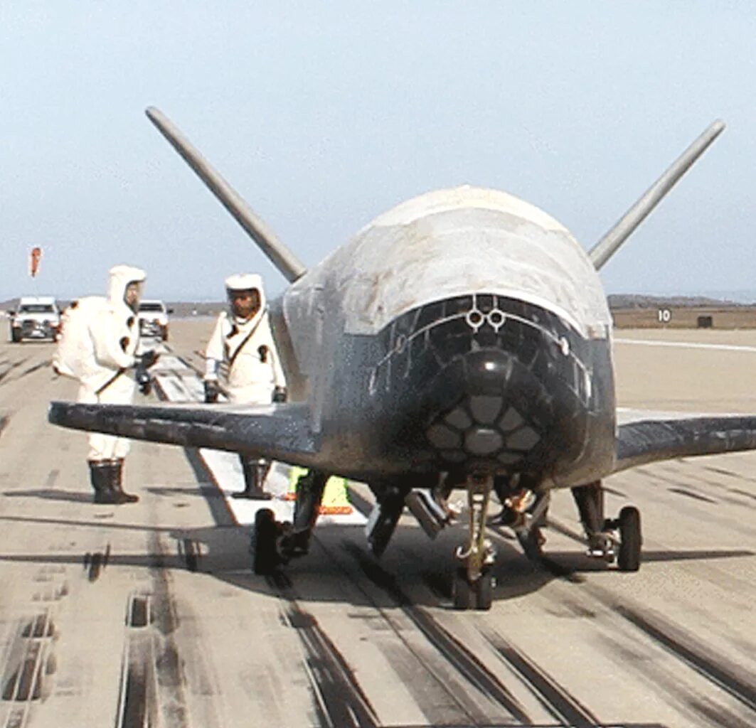 Космоплан x-37b. Boeing x-37b. X-37b ВВС США. Космический беспилотник Boeing x-37b. Х 37 б