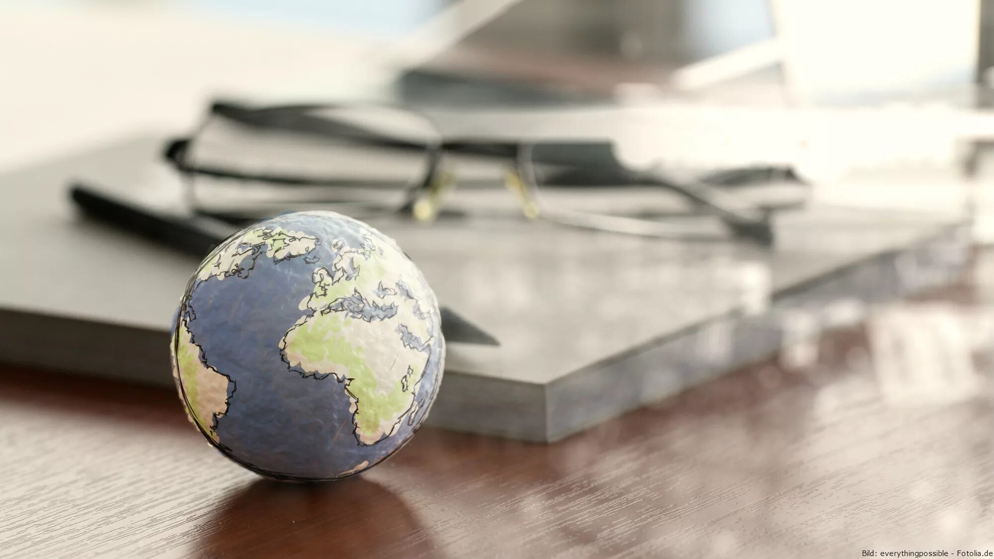 Methods of political science. Микроэкономика фон. тендер с глобусом. political science. globalization and law.