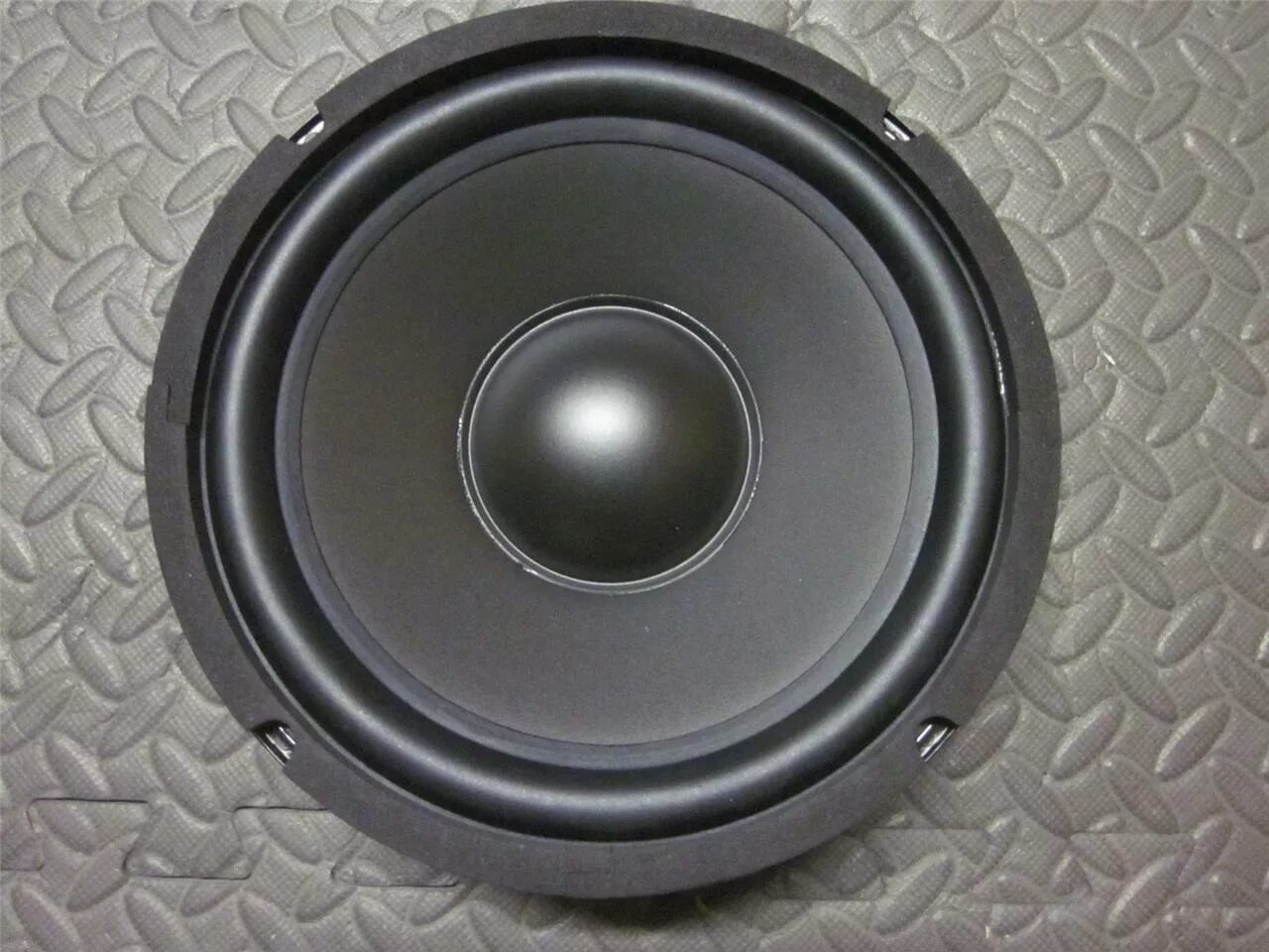 Басс 8. Динамик JBL 5033739. Динамики НЧ 8 дюймов Dayton Audio pa200-8. Динамики 12 ом. Eminence Lab 12.