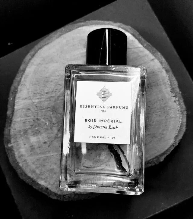 Essential parfums bois imperial оригинал. Духи bois Imperial Essential. Парфюм Essential Parfums bois Imperial. Духи Essential Parfums bois Imperial by Quentin bisch. Духи Santal Imperial Essential.